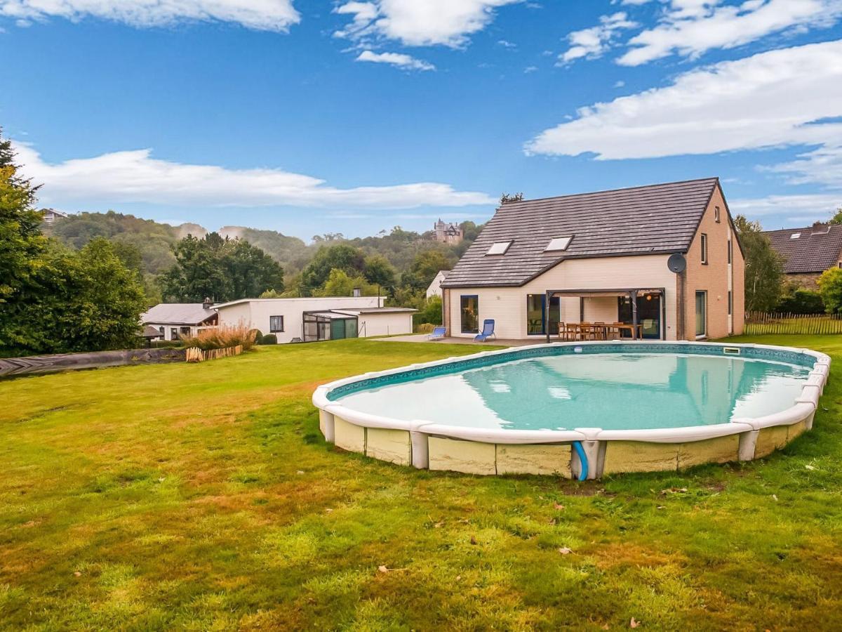 Splendid Villa In Sart Jalhay With Swimming Pool Nivezé Quarto foto